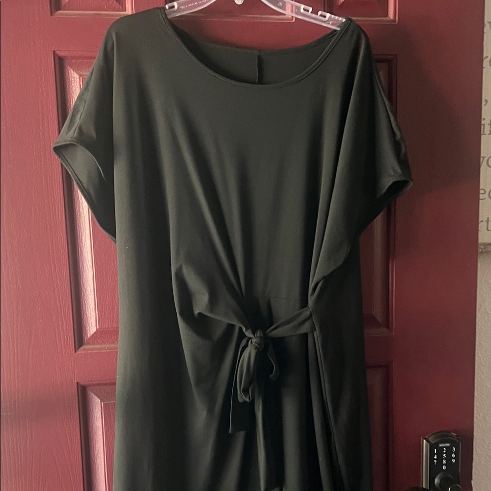 Elegant Black and Red Women's Dress Set - Picture 10 of 13